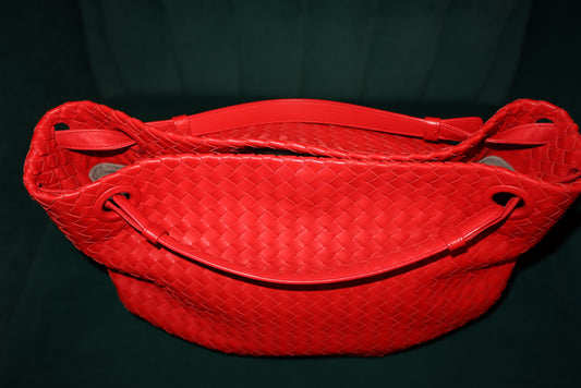 Bottega Veneta Nappa Intrecciato Medium Garda Bag Red Golden Pre-Loved