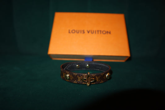 Louis Vuitton Bloom Monogram Bracelet