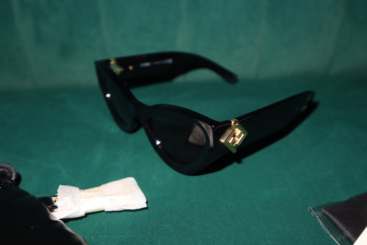 FENDI Black cat eyes