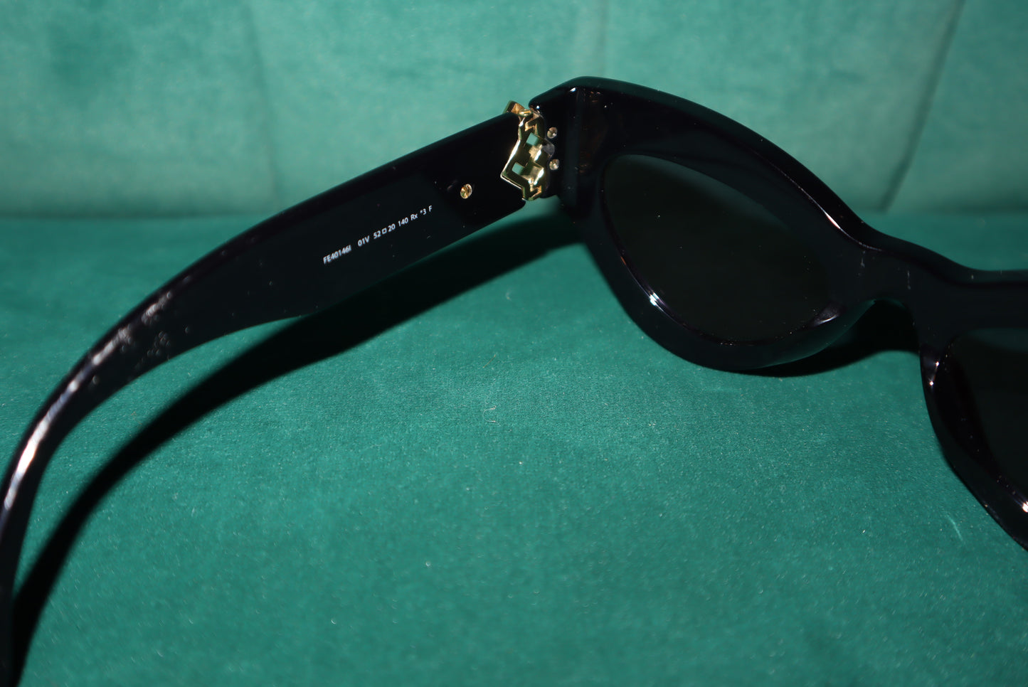 FENDI Black cat eyes