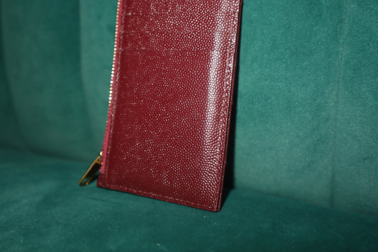 Saint Laurent Grain De Poudre Matelasse Chevron Monogram Fragments Zippered Card Case Rouge Legion Pre-Loved