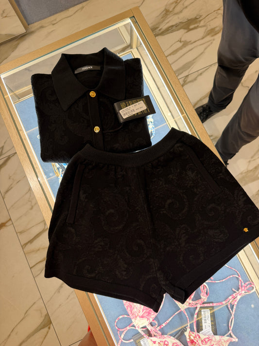 Personal Shopping Pick up: (2 sets)