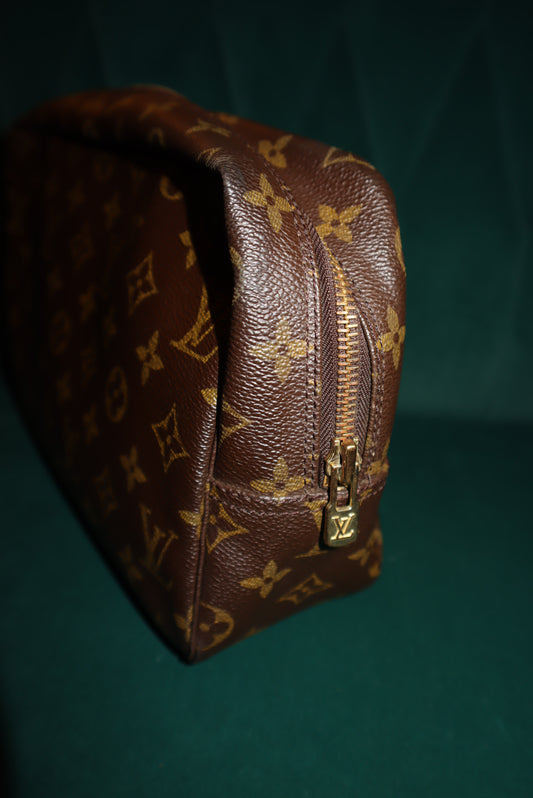 Louis Vuitton Trousse Toilette 28 Make Up Bag Pre-Loved (2)