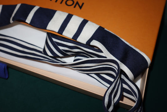 Pre-Owned Louis Vuitton Navy Blue & White Striped Silk Tie