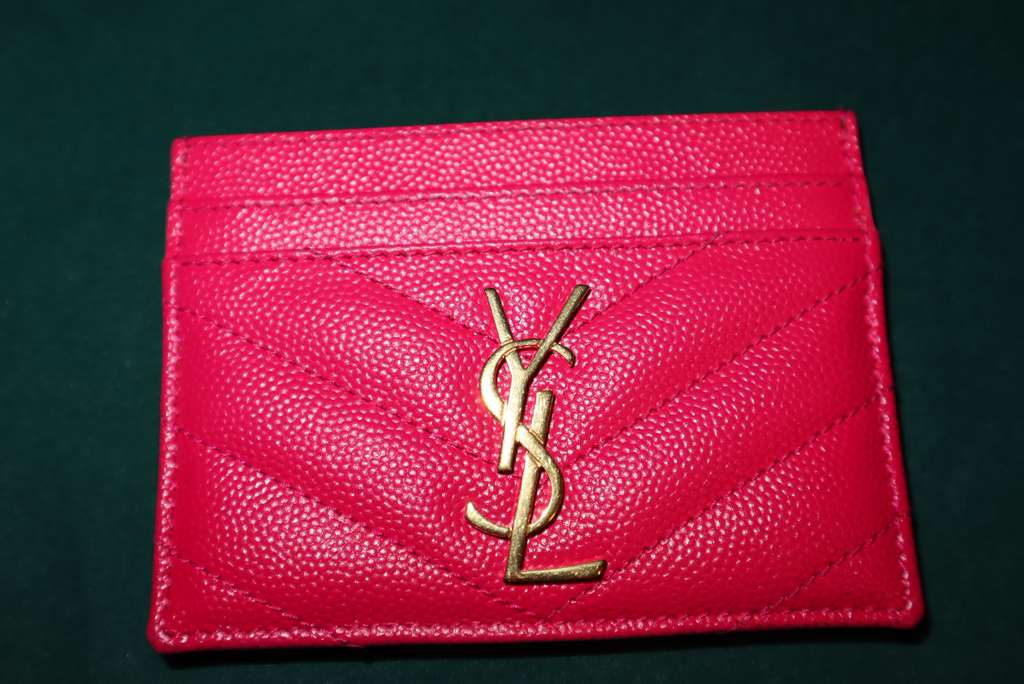 Saint Laurent Grain De Poudre Matelasse Chevron Monogram Credit Card Case Fresh Fuxia