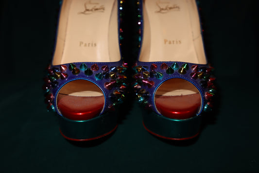 Pre-Owned Christian Louboutin Lady Peep Spikes
