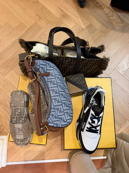 Pick up: Ang @ FENDI (6)