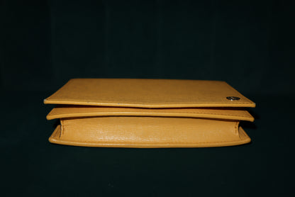 Gucci Wallet-on-Chain (WOC) Yellow Leather – Gold Hardware, Dust Bag & Box Included (Corner Rubs)