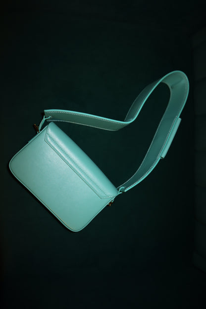 JACQUEMUS  Smooth Calfskin Le Carinu Turquoise