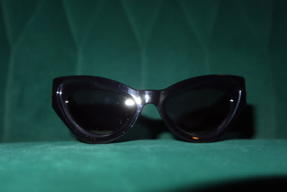 FENDI Black cat eyes