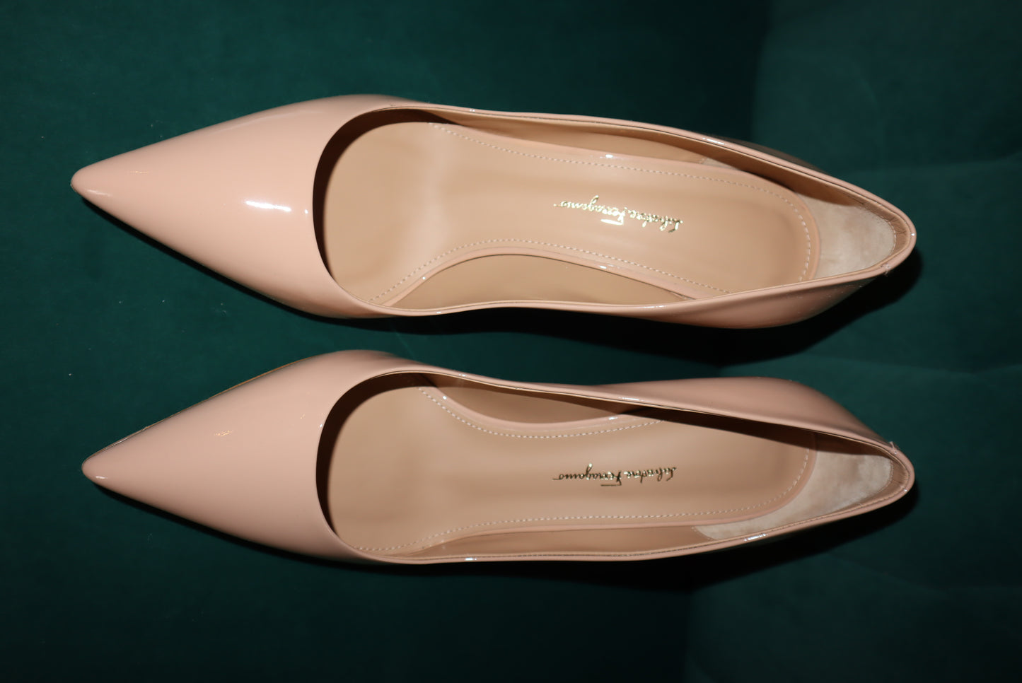 Salvatore Ferragamo "ILARY 70" Beige Patent Leather Heeled Pumps Shoes