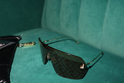 FENDI monogram sunglasses ￼