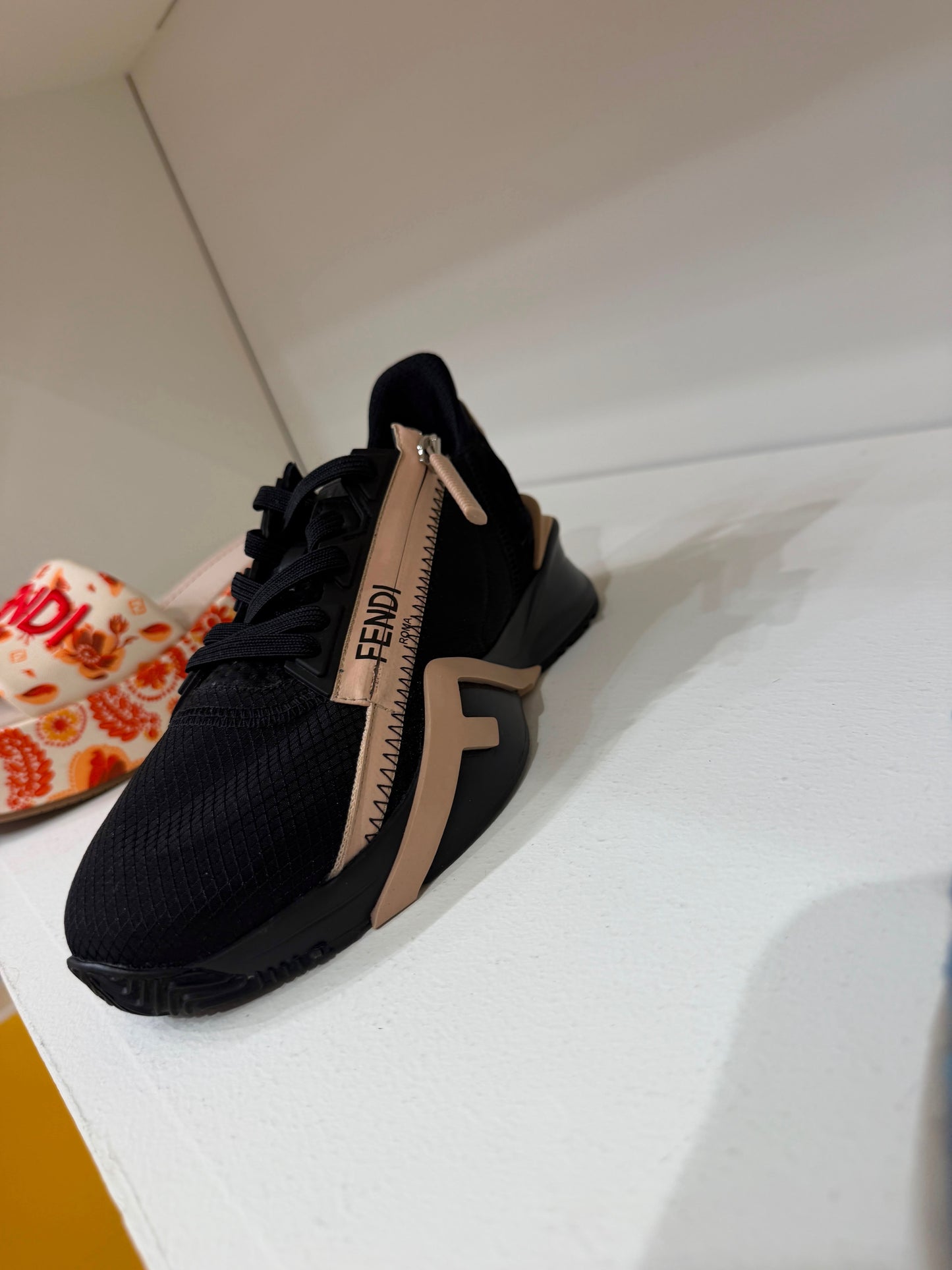 Personal Shopping Pick up: FENDI & SKIMS