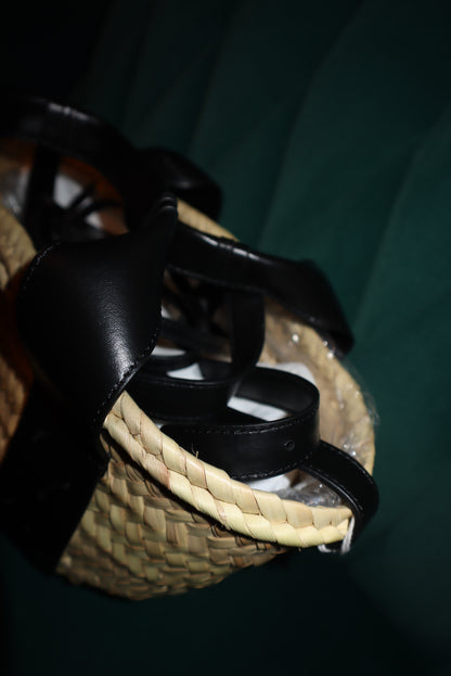 Chloé Small Chloe Sense Basket Black Pre-Owned UN-USED