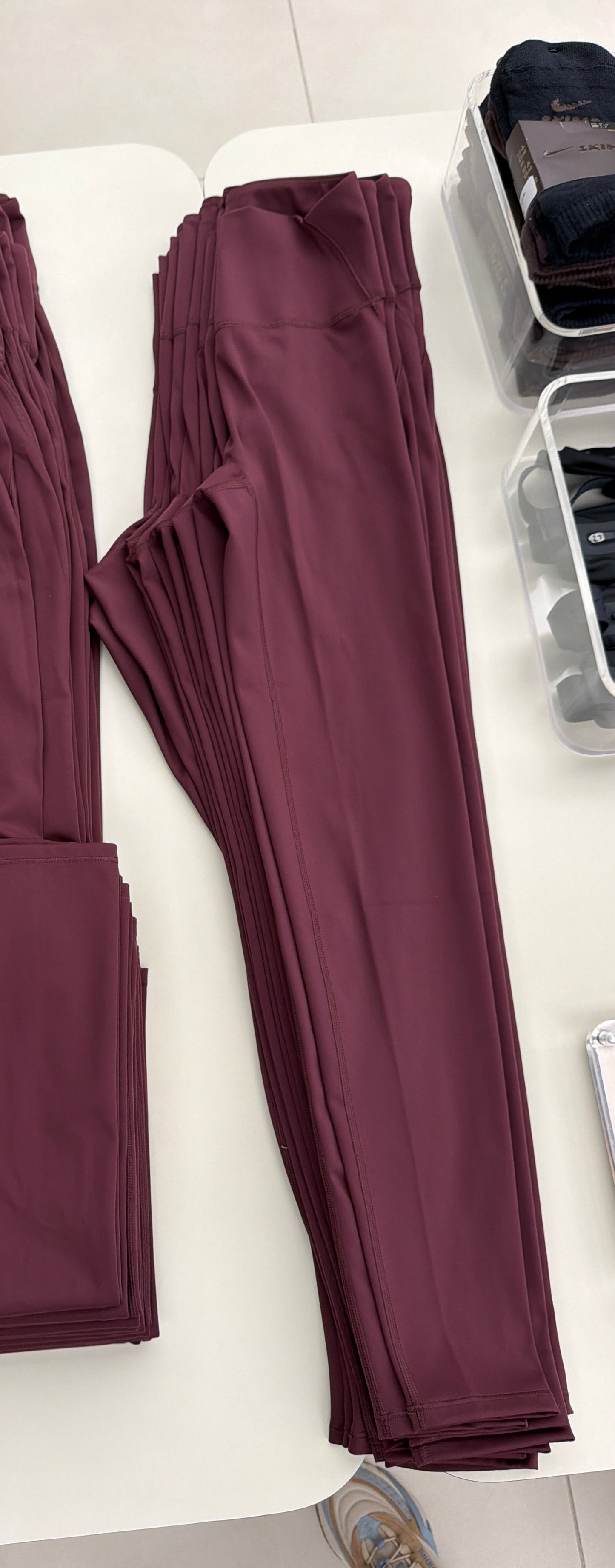 InStore Pick up : SKIMS NIKE (4 pc)