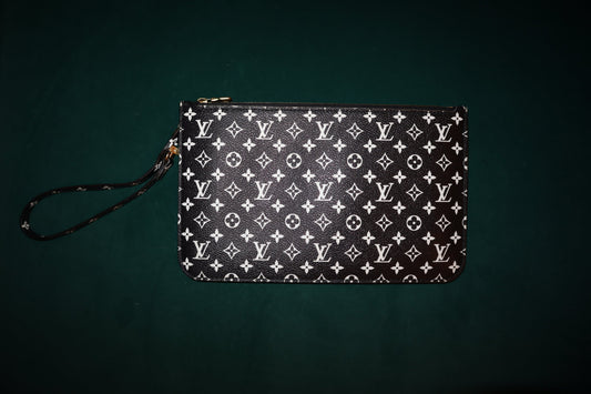 Pre-Loved Louis Vuitton Monogram Giant Jungle Neverfull MM GM Pochette Black 2019