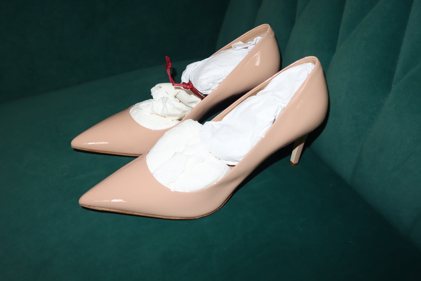 Salvatore Ferragamo "ILARY 70" Beige Patent Leather Heeled Pumps Shoes