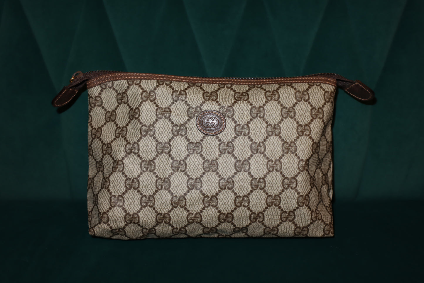 Gucci GG Supreme Beige Large pouch Pre-Loved