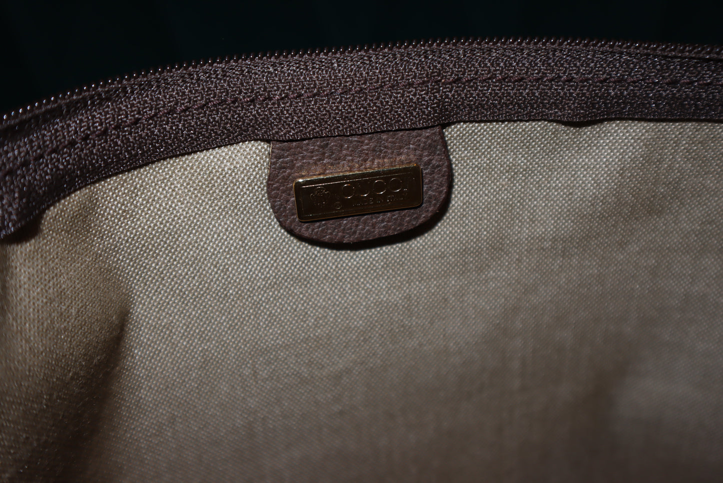 Gucci GG Supreme Beige Large pouch Pre-Loved