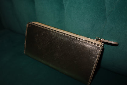 Salvatore Ferragamo Vara Gold Leather Wallet Pre-Loved